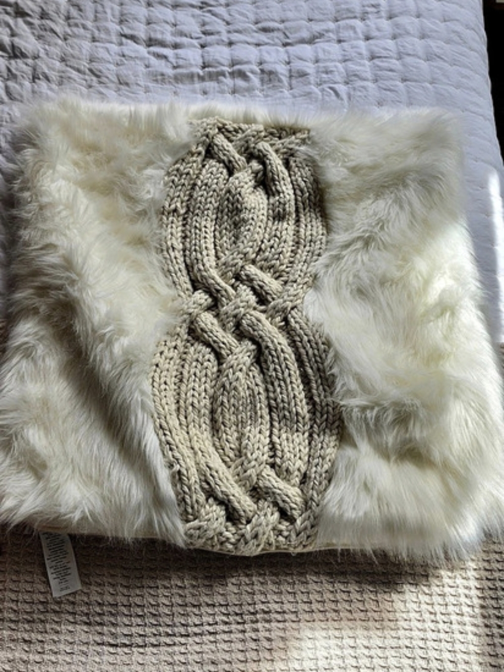 Pottery Barn Cable Knit Faux Fur Throw Pillow Cover Cream